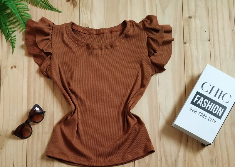 Blusa com Manga Babado duplo Tecido Ribana